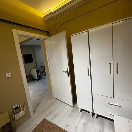 Apart Otel Mara *